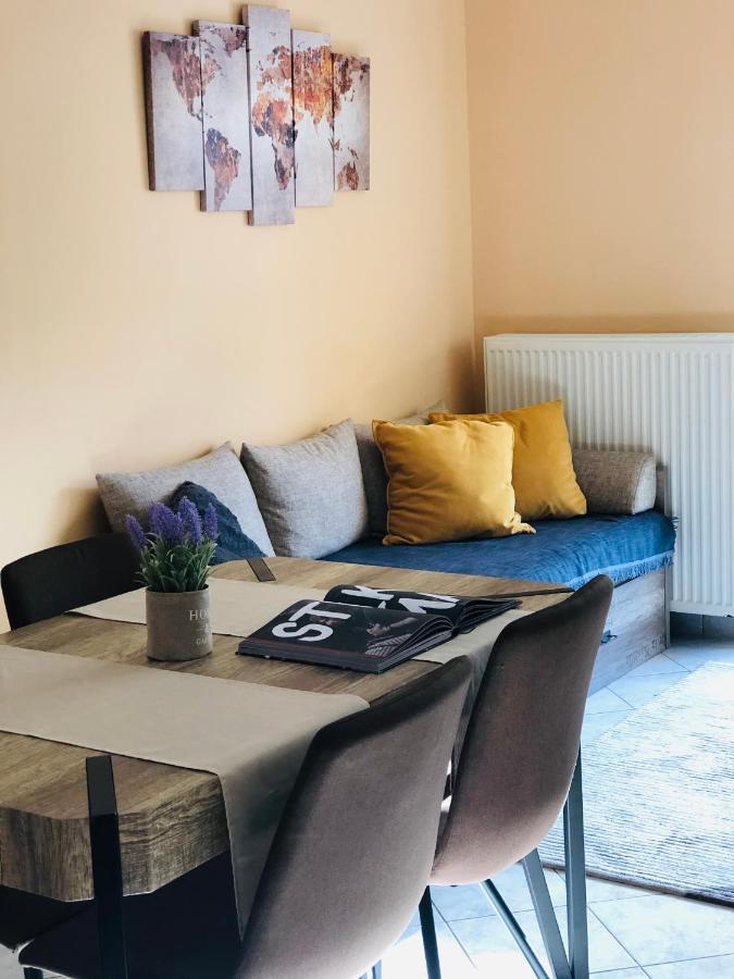 Mina Apartments Nea Kallikrateia Bagian luar foto