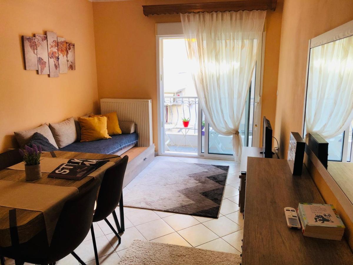 Mina Apartments Nea Kallikrateia Bagian luar foto