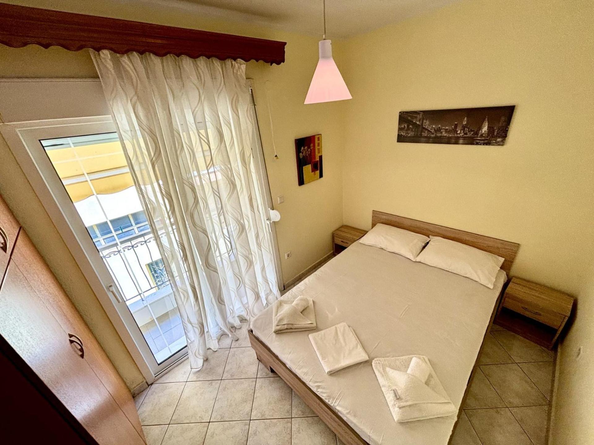 Mina Apartments Nea Kallikrateia Bagian luar foto